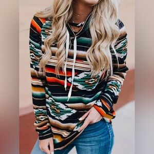 Western Women’s Aztec Drawstring Cowl Neck‎ Pullover Size Large